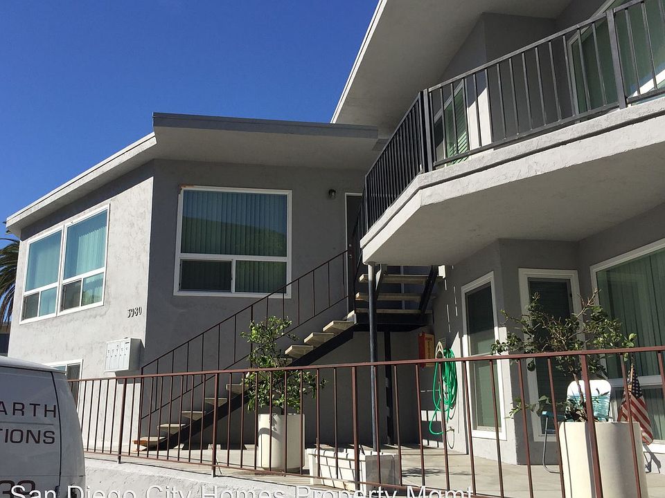 1st image of 3980 Crown Point Dr APT 1