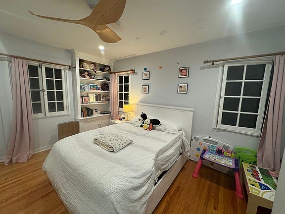 2nd image of 754 S Cloverdale Ave