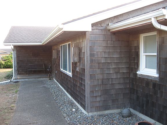 North Side Entry