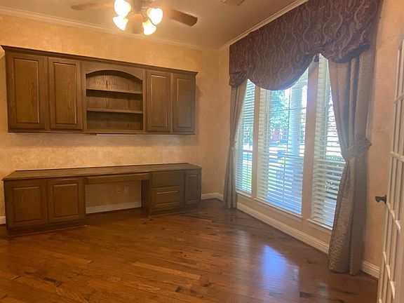 5th image of 7910 Emerald Haven Dr