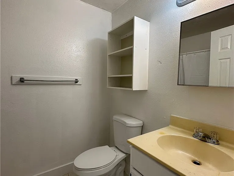 4425 Ruthann Ct — Photo 18