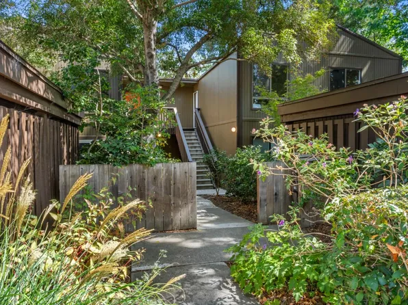 64 Pearce Mitchell Pl, Stanford, CA 94305