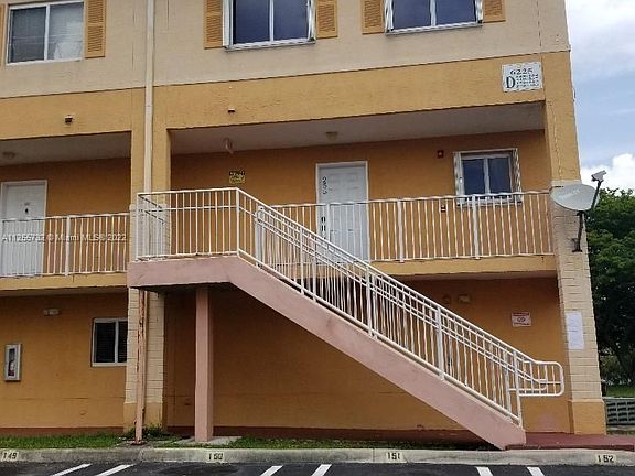 2nd image of 6225 Kendale Lakes Cir #253