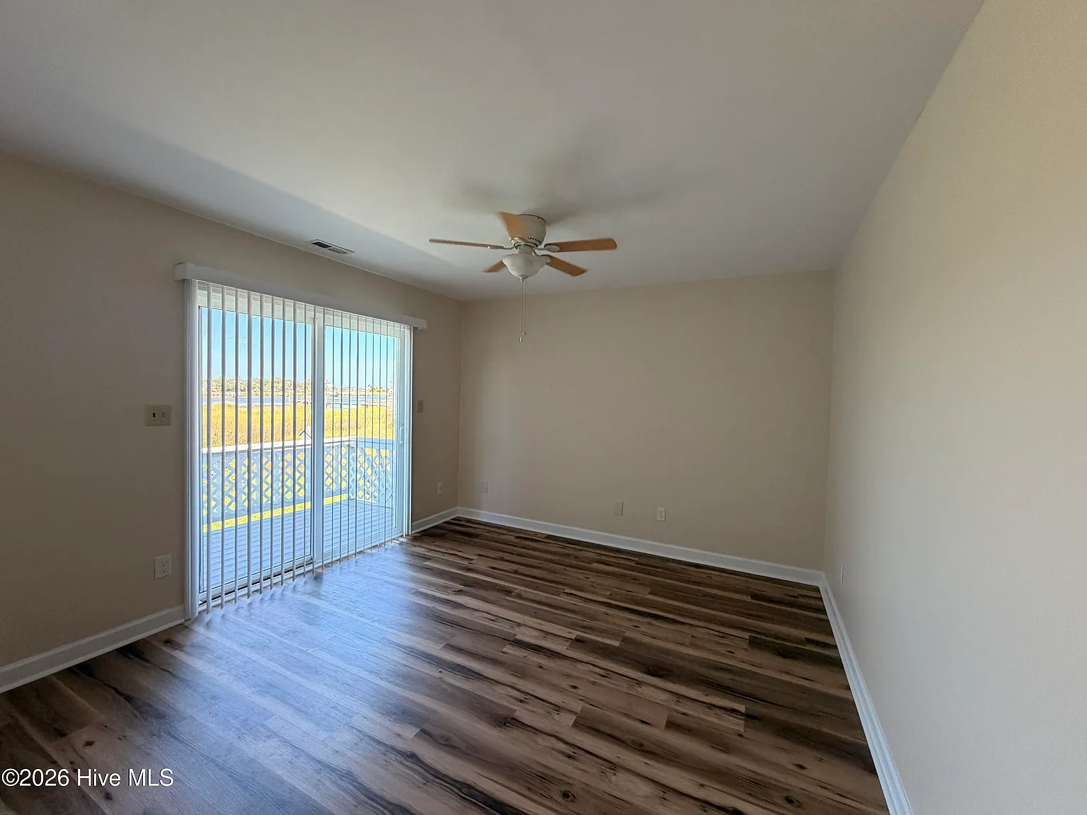 2 bed, 2.0 bath, $1,750 — Photo 4