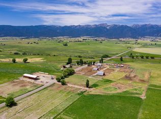 17578 Chandler Ln, Baker City, OR 97814
