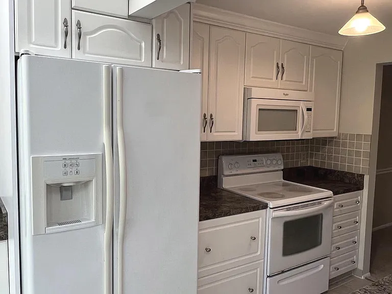 18130 Chalet Dr #8-303 — Photo 7