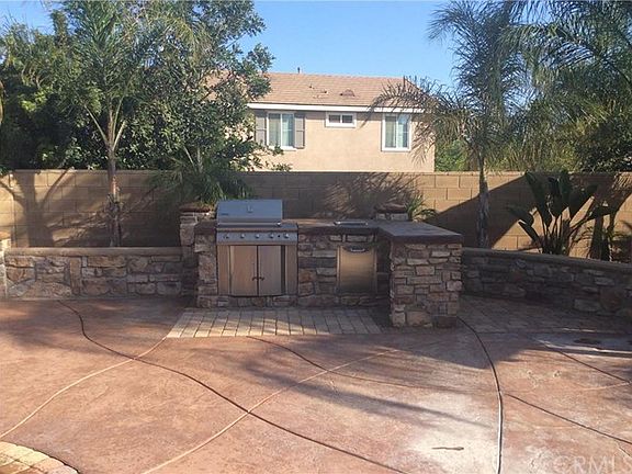 3rd image of 28829 Cloverdale Cir