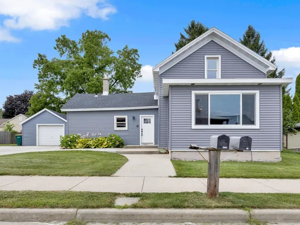 W208N16721 South Center STREET, Jackson, WI 53037