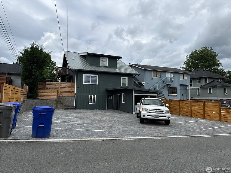 3709 Colby Ave — Photo 14