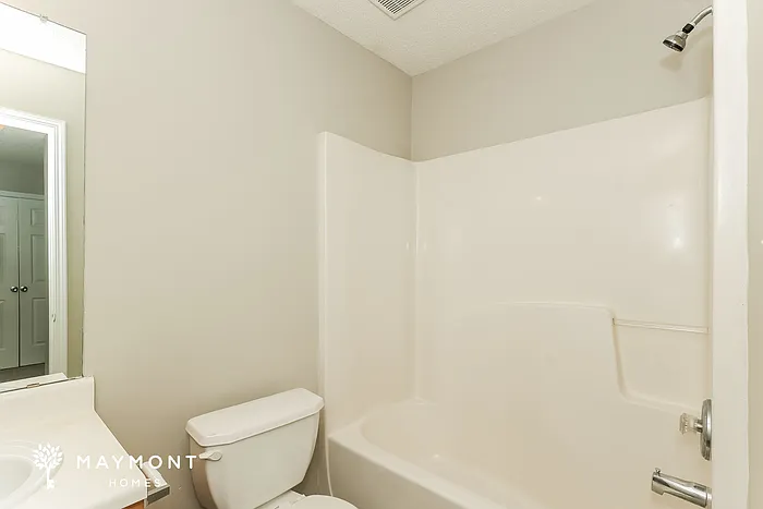 6540 Capitol Knl — Photo 14
