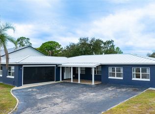 4600 Lakeview Dr, Sebring, FL 33870