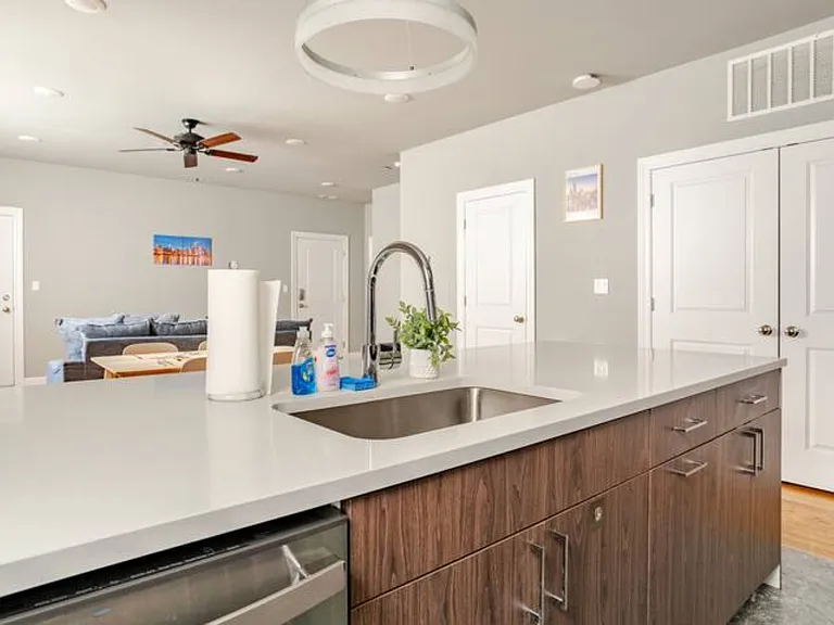 6204 S Kimbark Ave #3E — Photo 10