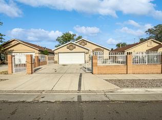 2315 Desert Springs Dr SW, Albuquerque, NM 87121