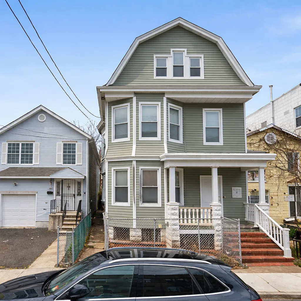 1 bed, 850 sqft, $1,495 — Photo 3