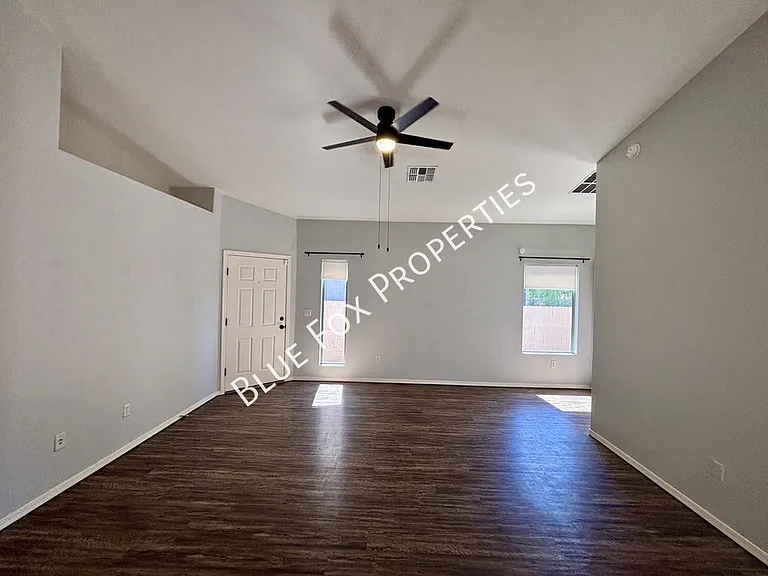 308 E Camino Limon Verde — Photo 3