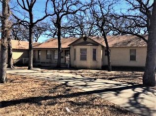 5221 Ohio Garden Rd, River Oaks, TX 76114