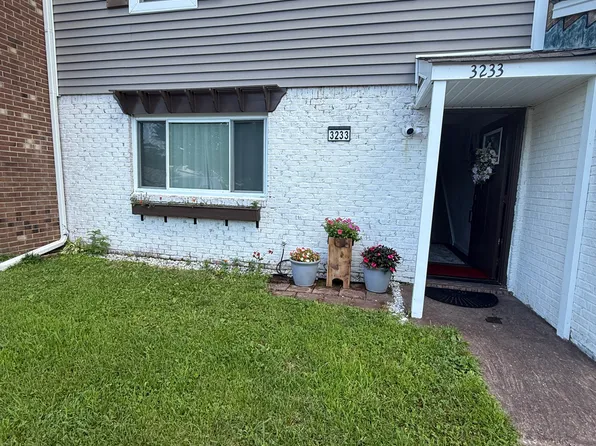3233 Manor Glenn Ct, Virginia Beach, VA 23453