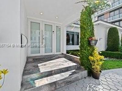 3551 E Glencoe St, Miami, FL, 33133
