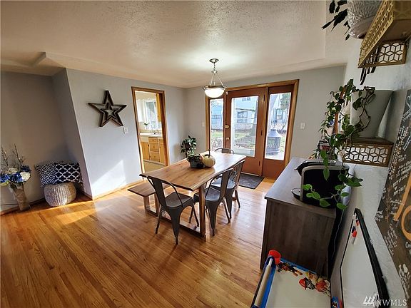 3rd image of 5928 Gerlings Dr SW