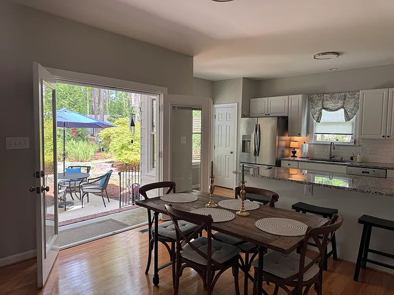 115 Tracey Creek Ct — Photo 4