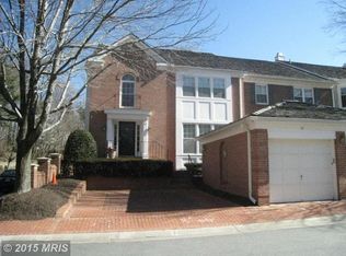 27 Maplewood Park Ct, Bethesda, MD 20814