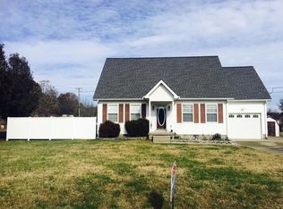 901 Branum Ct, La Vergne, TN 37086