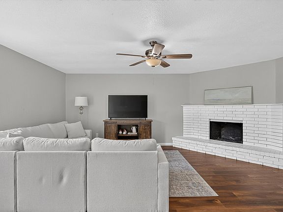 5th image of 1109 Coffeyville Trl