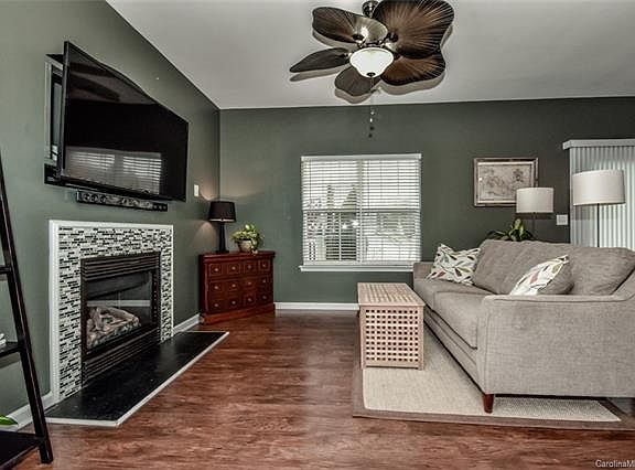 5th image of 19518 Deer Valley Dr