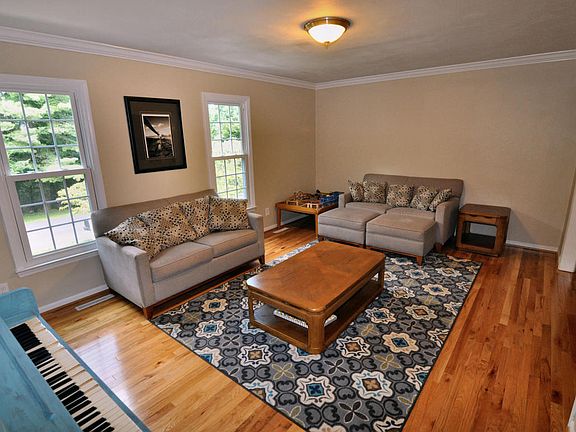 4th image of 5336 Canter Dr