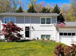 4422 Flintstone Rd, Alexandria, VA 22306