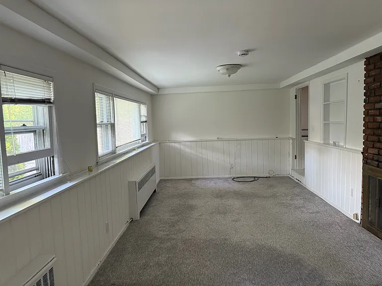 4 Midwood Pl — Photo 3