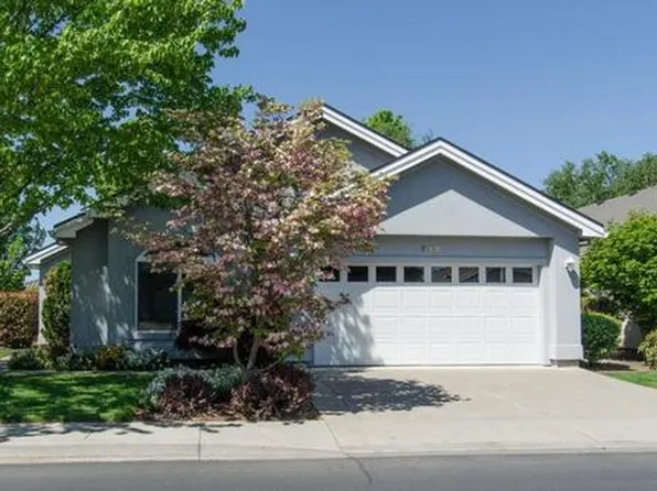 752 Fernwood Dr, Medford, OR 97504