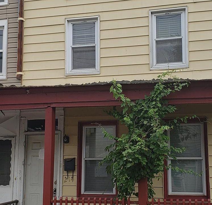 2nd image of 214 Jones Ave