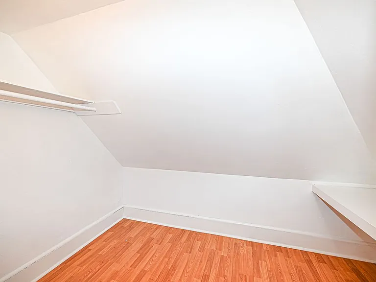 55B Bay St — Photo 14