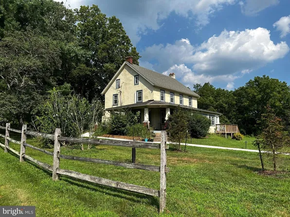 1239 Salford St #1-2, Harleysville, PA 19438