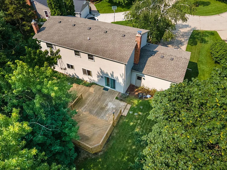 707 Rutgers Rd — Photo 37