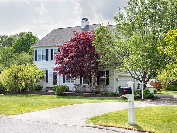 2nd image of 64 Day Lily Cir