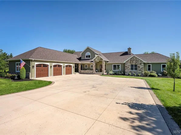 4703 Thrall Rd, Lockport, NY 14094