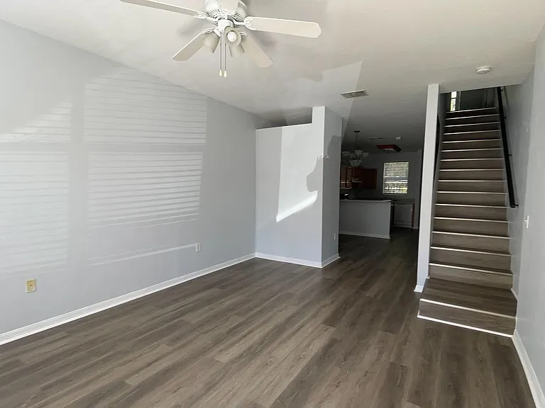 3901 SW 20th Ave #301 — Photo 7