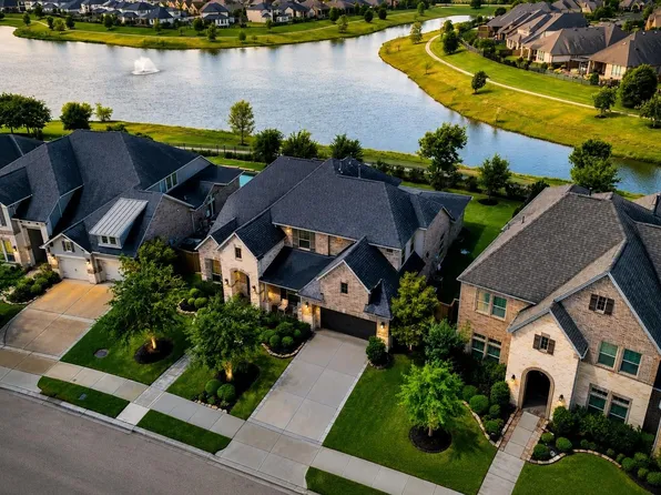 6539 Woodleaf Lake Loop, Katy, TX 77493