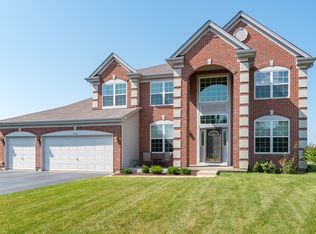 410 Cotoneaster Ct, Oswego, IL 60543