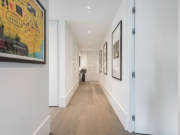5th image of 429 Kent Ave #611