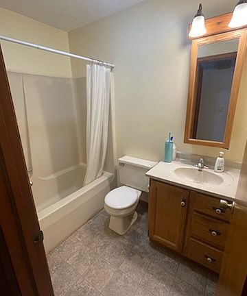 4th image of 700 W Livingston St APT 1