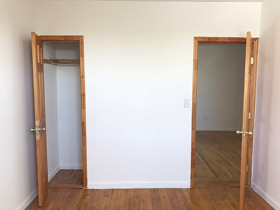 3rd image of 4717 39th St APT 16C