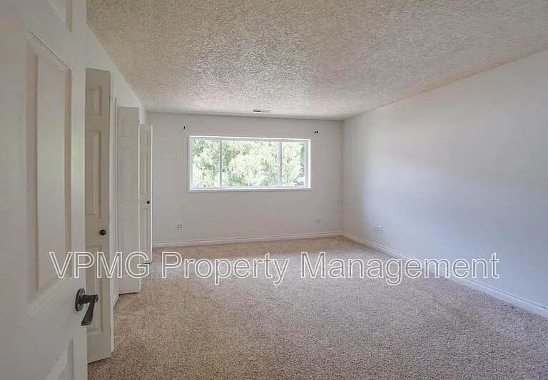 13848 NW 10th Ct #C — Photo 23