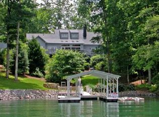 2345 Ridgeway Dr, Hiawassee, GA 30546