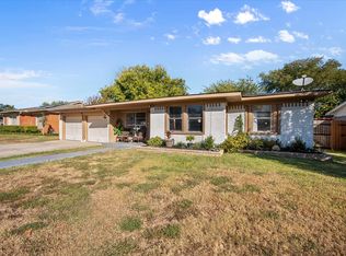 1437 Roma Ln, Fort Worth, TX 76134