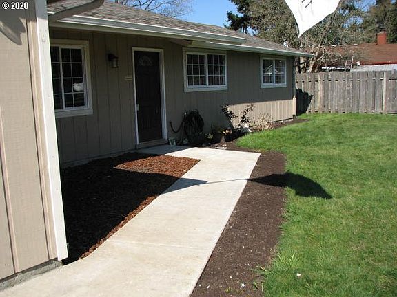 2nd image of 9500 NE 88th Ave
