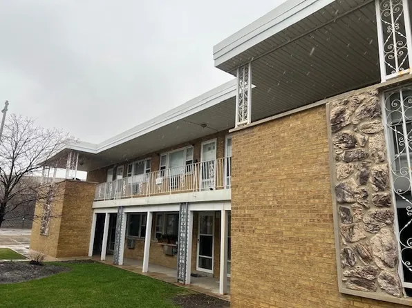 4753 25th Ave APT 18, Schiller Park, IL 60176