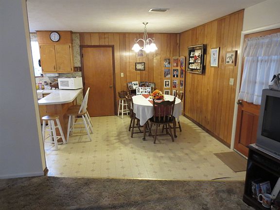 5th image of 1183 SE Magnolia Loop